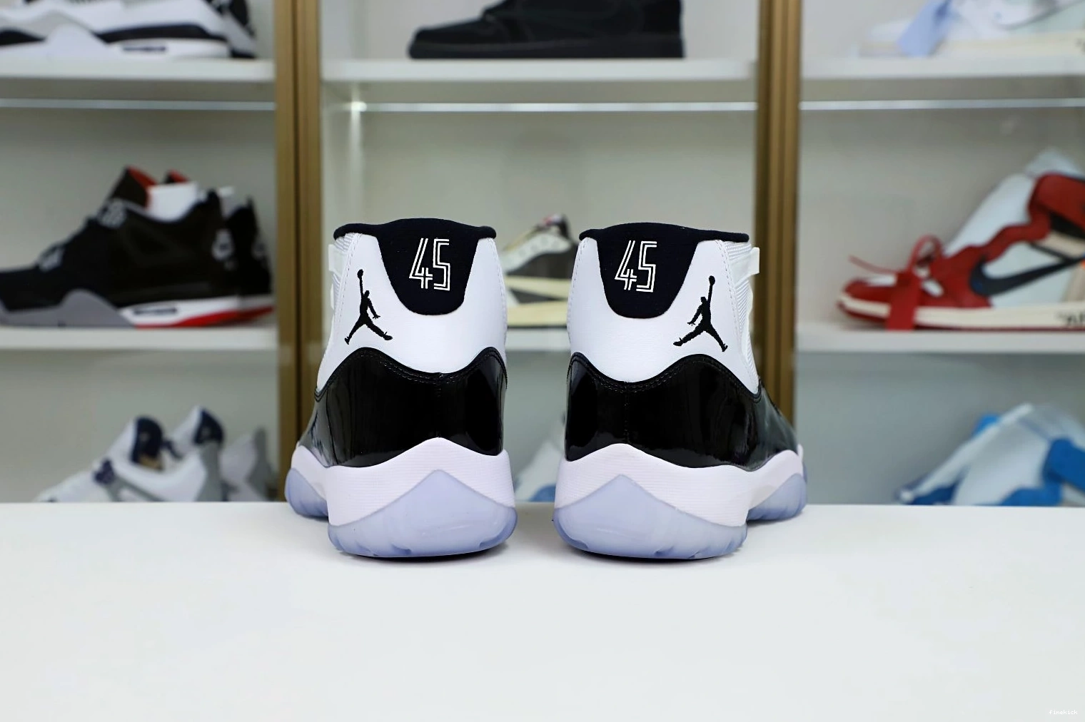 11 AIR JORDAN 2018 RETRO 'CONCORD' 0906